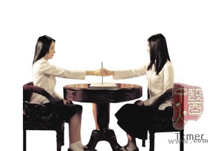 16岁少女沉迷自杀游戏携刀闭门(图)