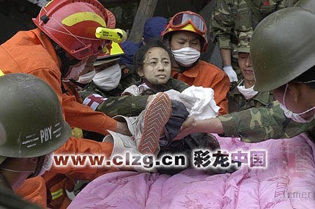12岁女孩爱跳芭蕾舞被困70小时截肢获救(组图)