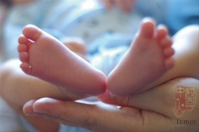 借腹生子动真情 丈夫被妻告重婚(图)
